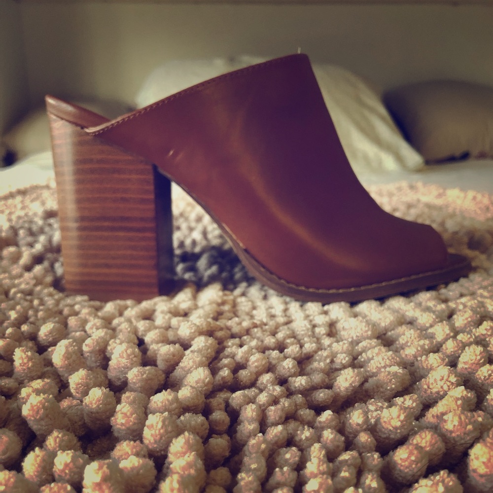 Urban Outfitters peep toe shoes